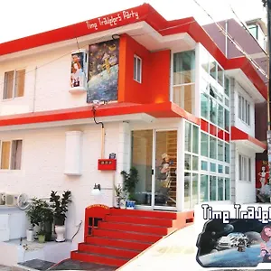 https://time-travelers-party-hostel-in-hongdae.hotels-seoul.net